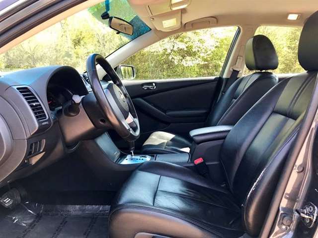 2009 Nissan Altima 2.5 SL 4dr Sedan